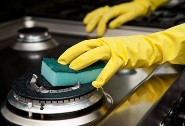 чистить плиту из нержавеющей стали