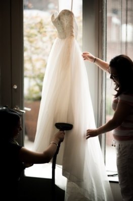как гладить наряд невесты